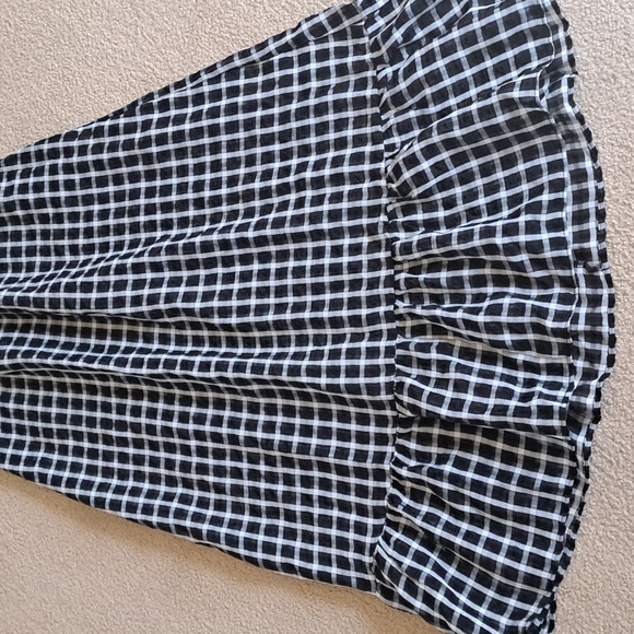 MEDIUM    HALARA CRISSCROSS BACKLESS RUFFLE HEM MAXI DRESS - Picture 8 of 12